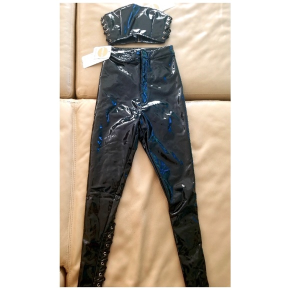 Two piece Set - Picture 3 of 3